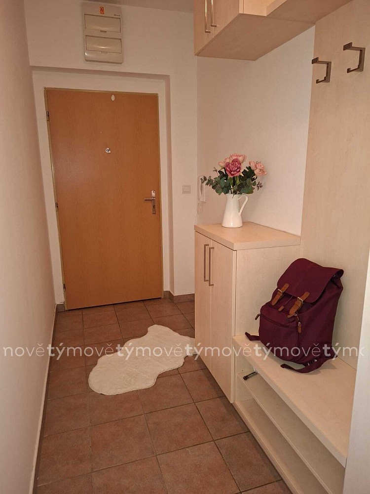 Pronájem byt 2+kk - Jozefa Gabčíka, Pardubice - Trnová, 58 m² - 5