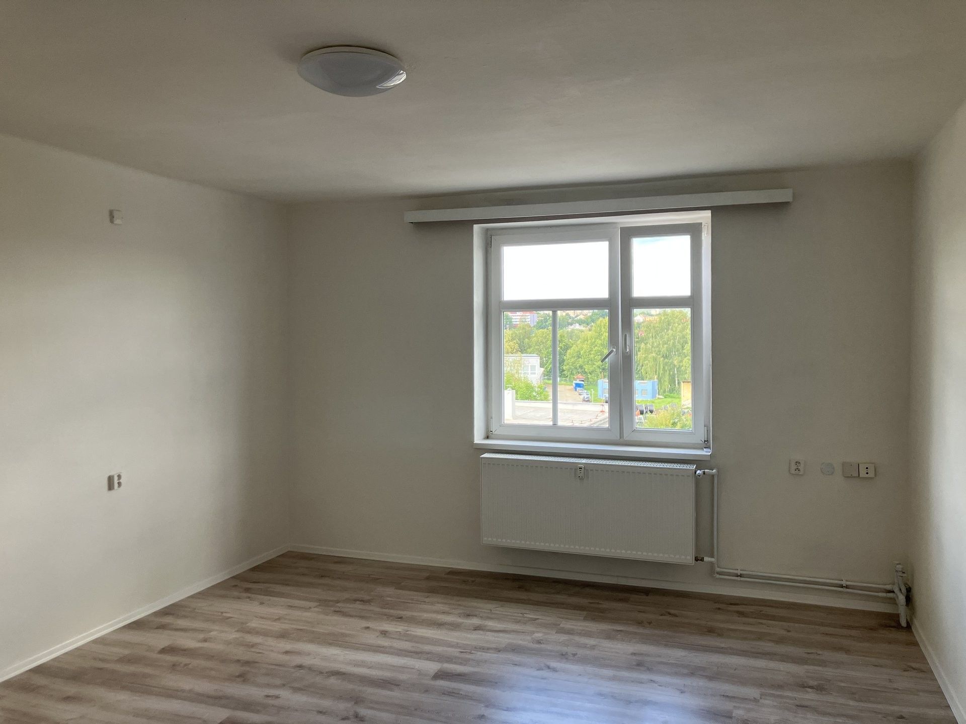 1+1, Západní, Karlovy Vary, 48 m²