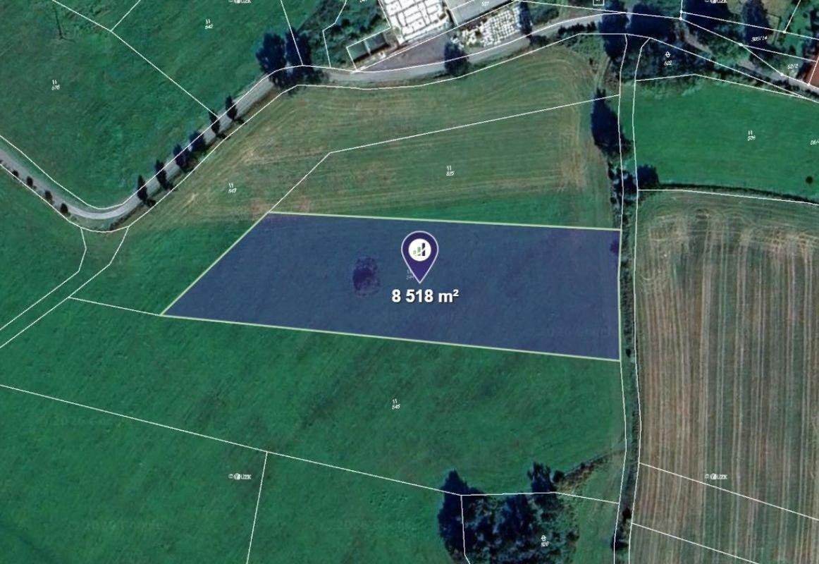 Louka, 8 518 m²
