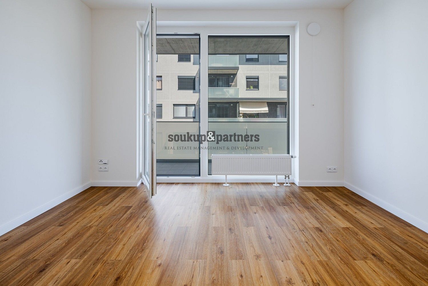 Byt 2+kk · 55 m² · Návarovská, Praha 9 - Prosek - 4