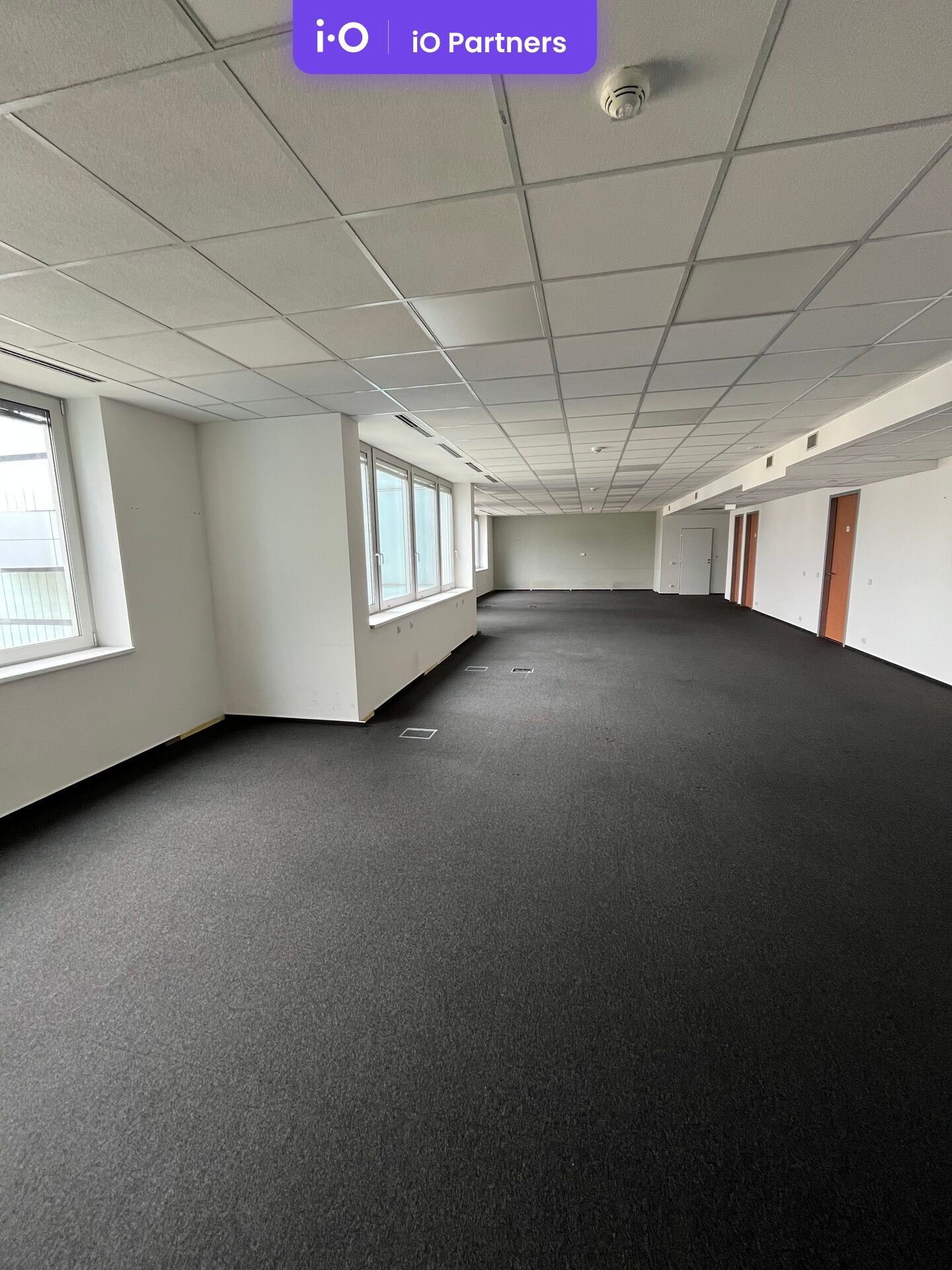 Pronájem kancelář - Plzeňská, Praha, 356 m²