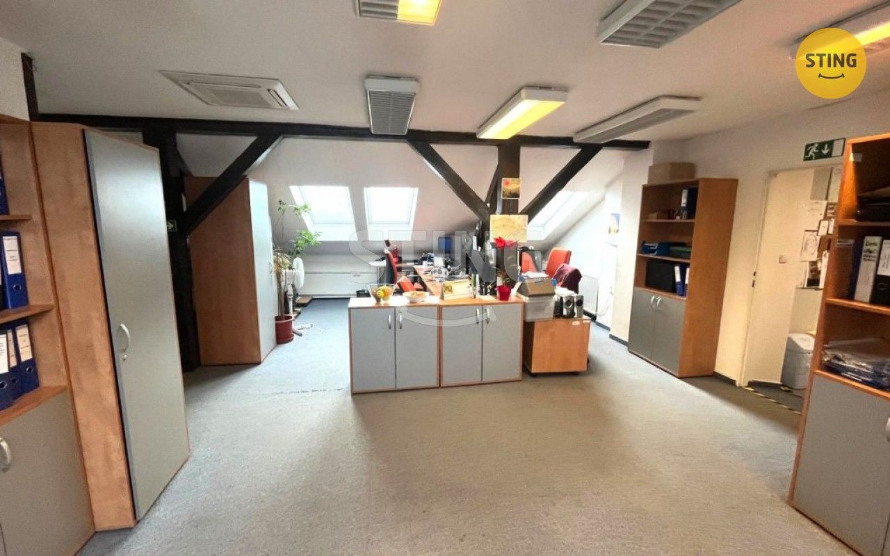 Pronájem kancelář - Nemocniční, Ostrava, 280 m²