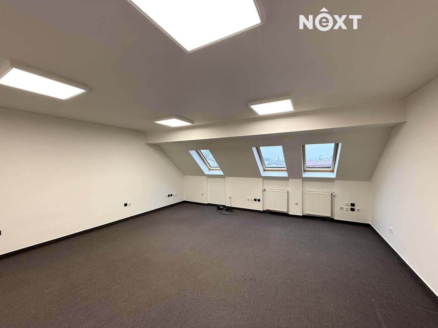 Pronájem kancelář - Revoluční 1056, Praha, 77 m²