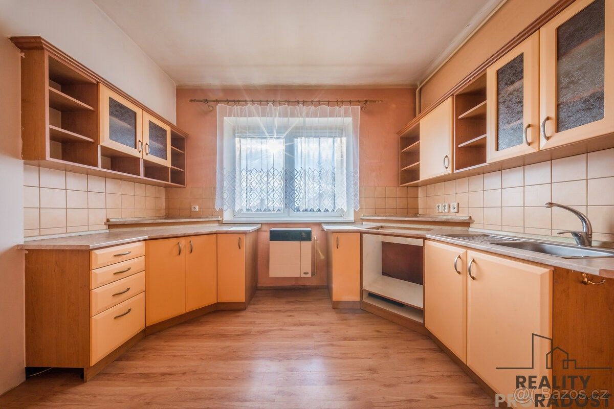 Prodej byt - Bzenec, 696 81