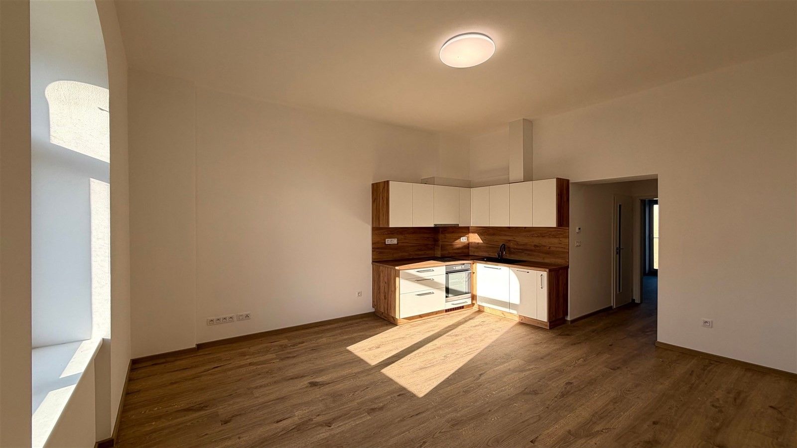 2+kk, Evropská 1046, Cheb, 52 m²