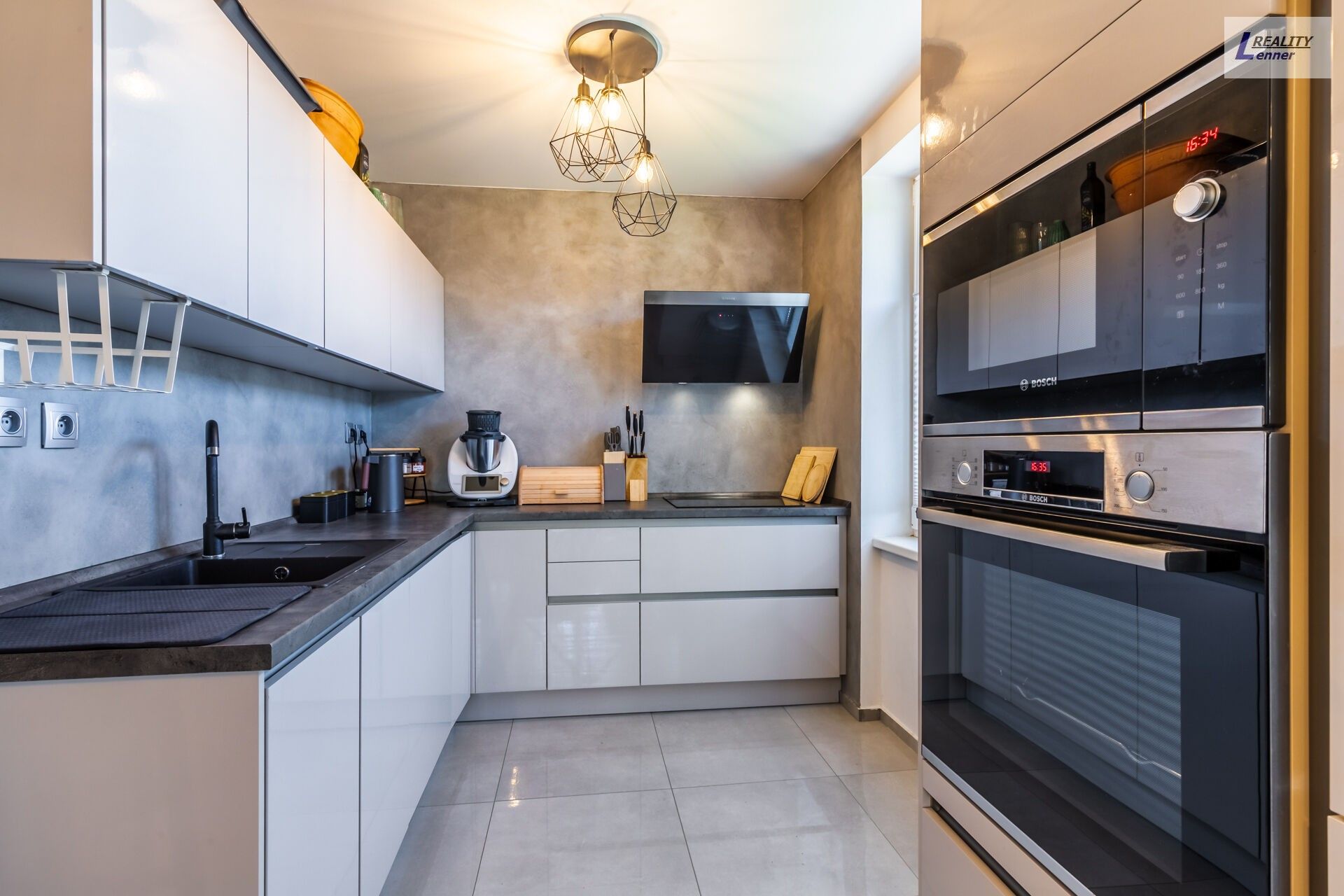 2+kk, 1. máje, Hořovice, 54 m²