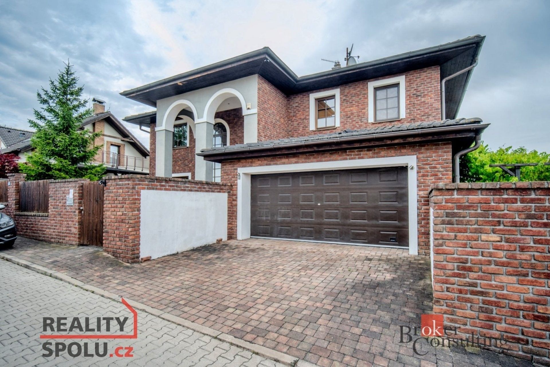 Rodinné domy, Zárybnická, Praha, 307 m²