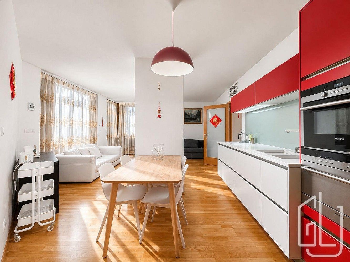 3+kk, Pitterova, Praha 3 - Žižkov, 146 m² - 1