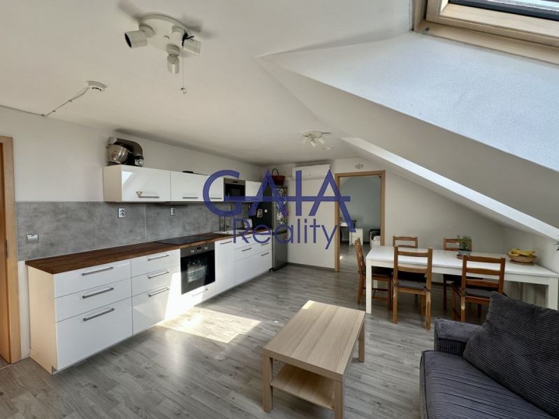 3+kk, Okružní, Vracov, 81 m² - 1