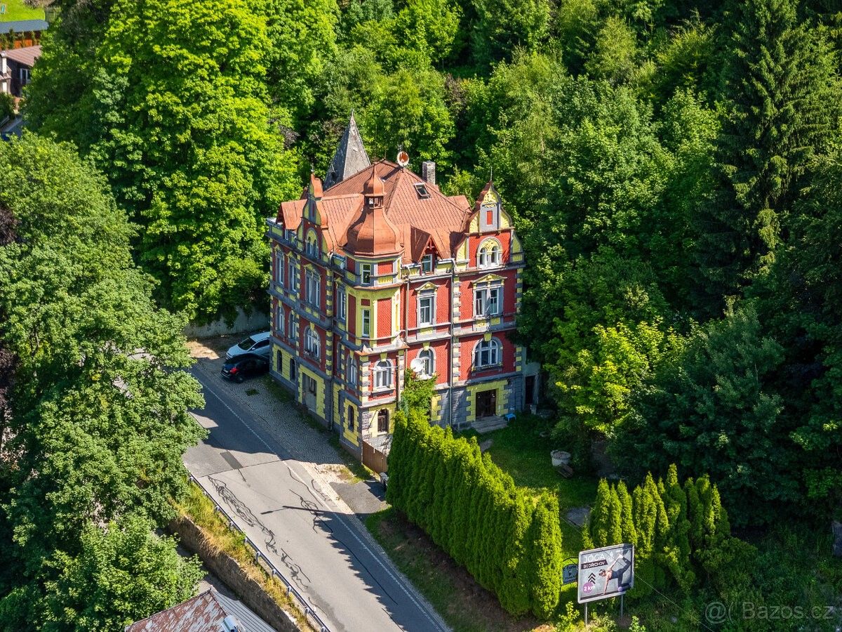 Rodinné domy, Bedřichov, 468 12