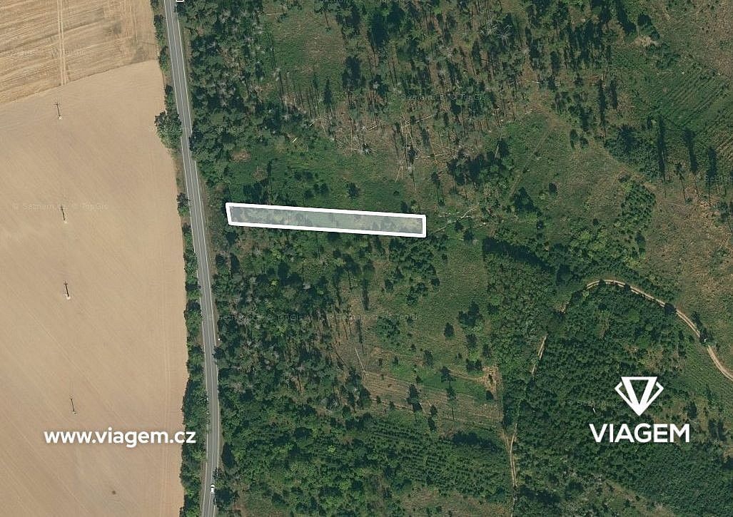 Les, 711 m²