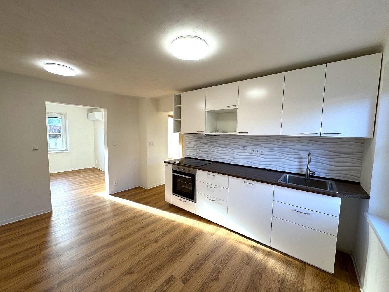 Byt 2+1 · 66 m² · Klášterec nad Ohří - Miřetice u Klášterce nad Ohří, okres Chomutov, Ústecký kraj - 4