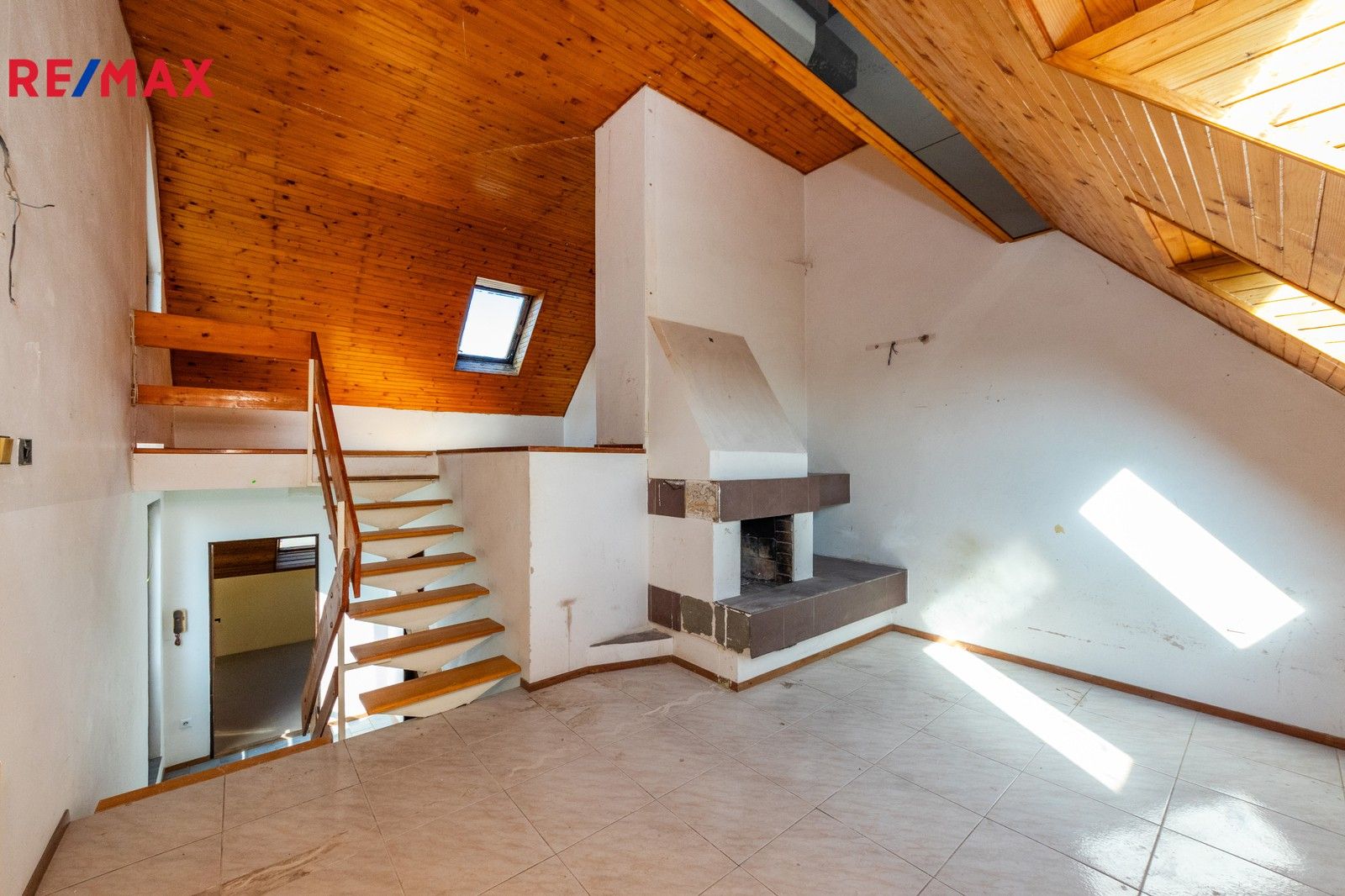 Prodej rodinný dům - Součkova 948, Praha, 229 m²