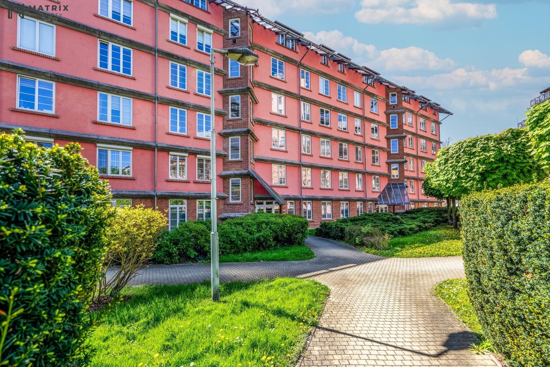 5+1, Pláničkova, Praha, 173 m² - 1