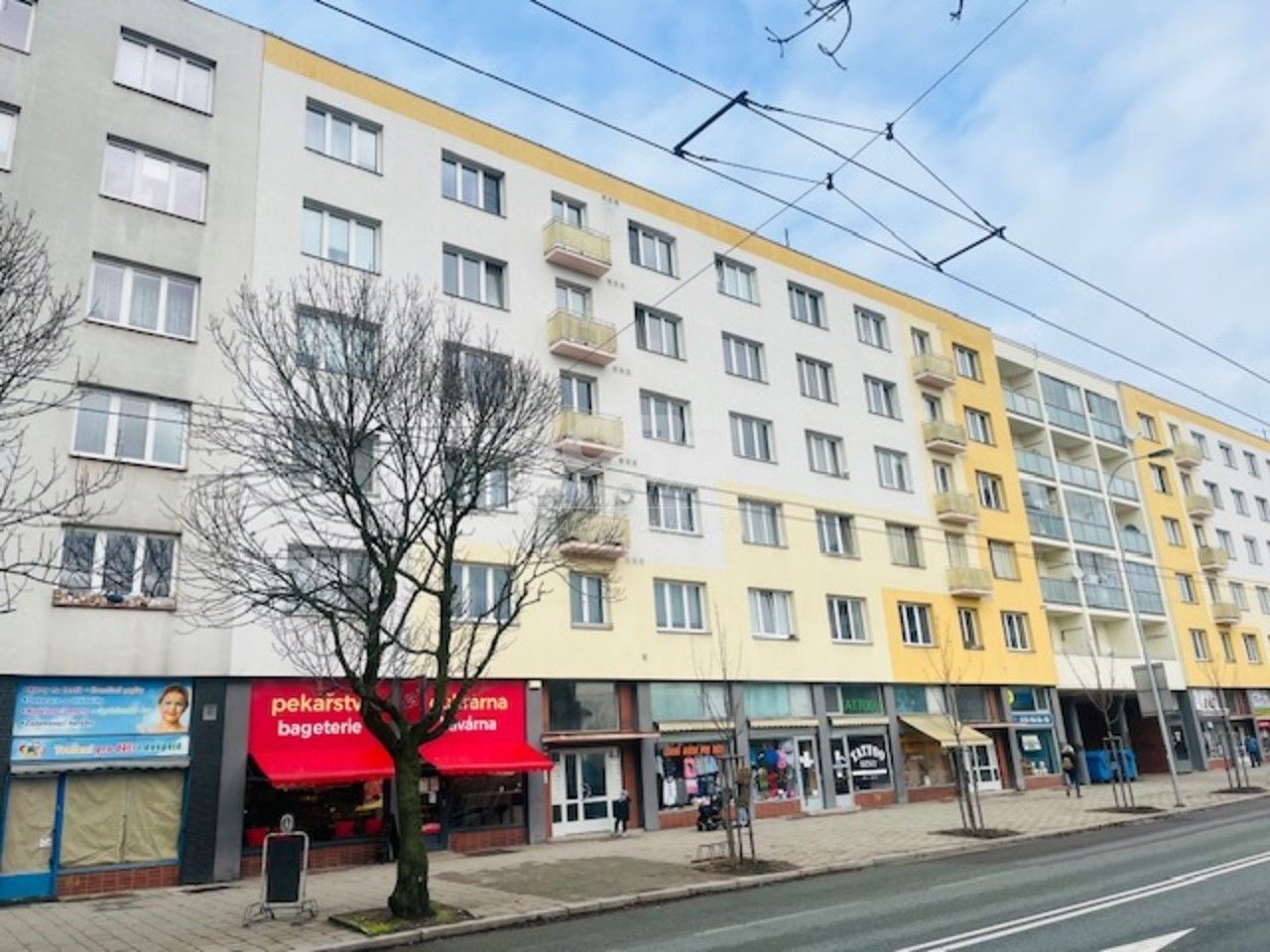 Pronájem byt 2+1 - třída SNP, Hradec Králové, 54 m²
