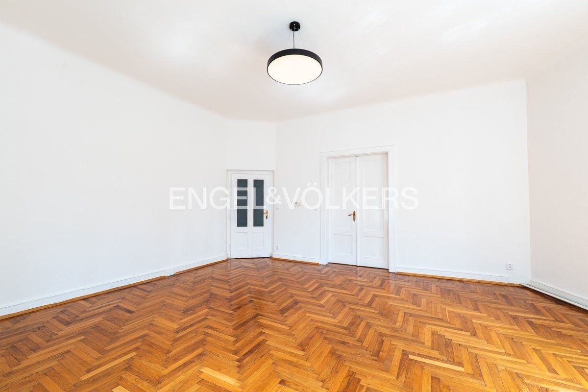 Pronájem kancelář - Spálená 82, Praha Nové Město, 92 m² - 5