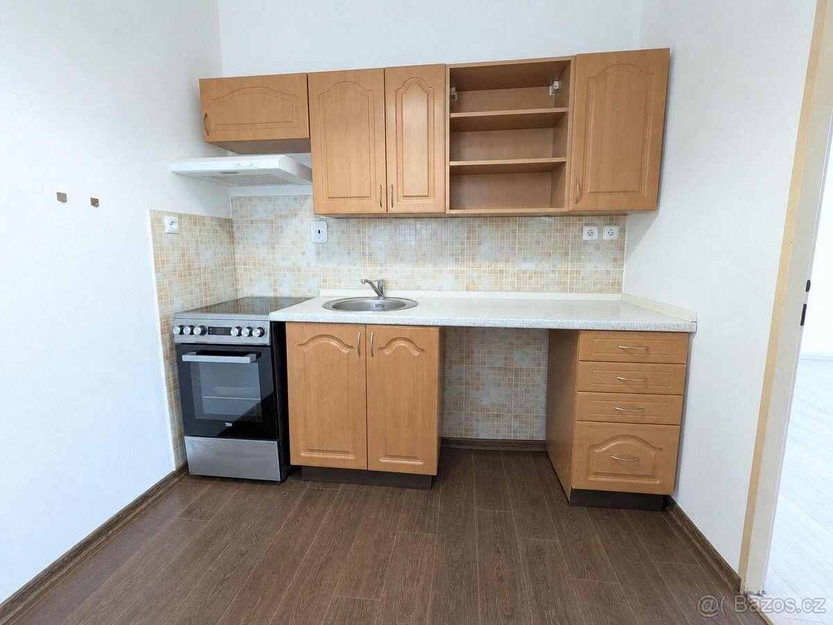 Byty, Aš, 352 01 - 1