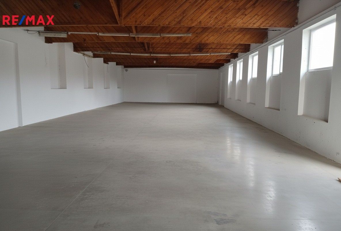 Pronájem komerční - U Sudárny, Hluboká nad Vltavou, 325 m²