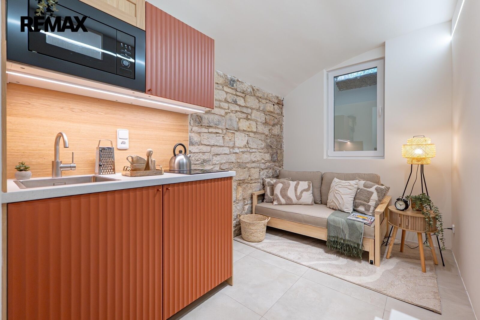 1+kk, Velehradská 1320, Praha Vinohrady, 11 m² - 1