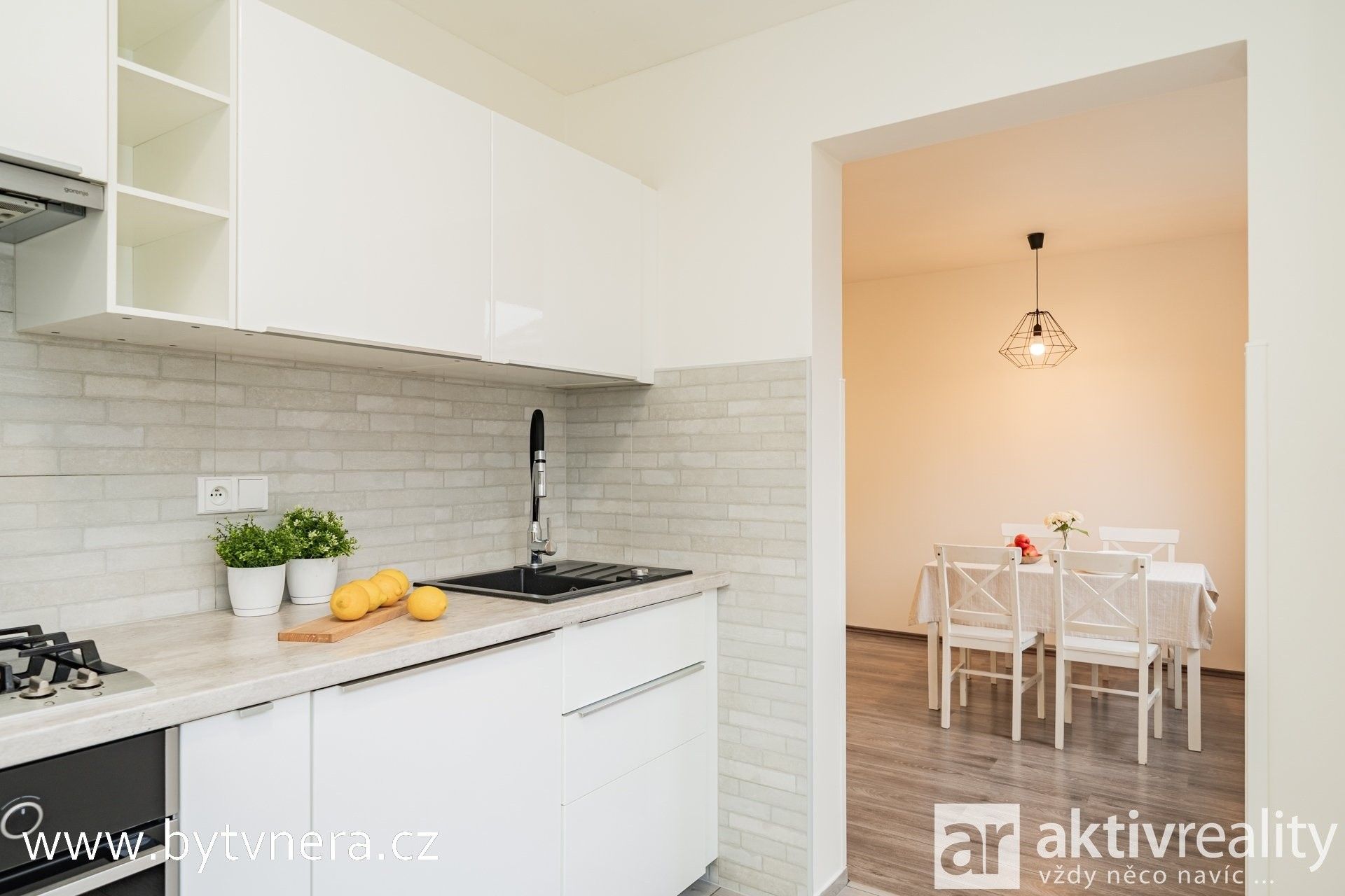 2+1, 28. října, Neratovice, 52 m²