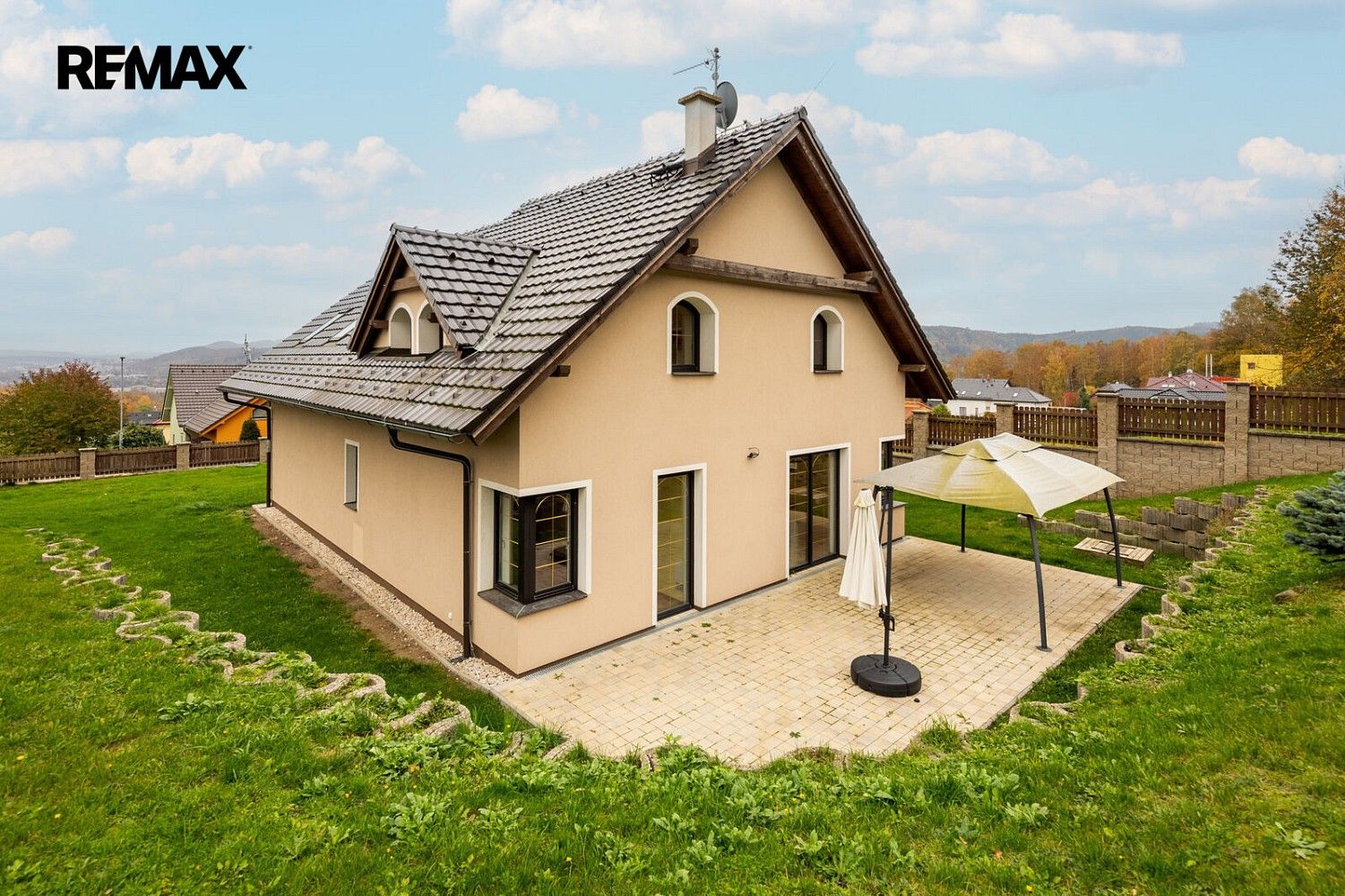 Rodinné domy, K Rohu, Jenišov - Pod Rohem, okres Karlovy Vary, 205 m² - 1