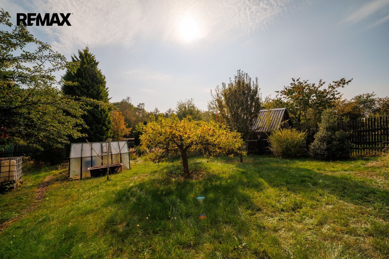 Zahrada · 807 m² · Lom - 4