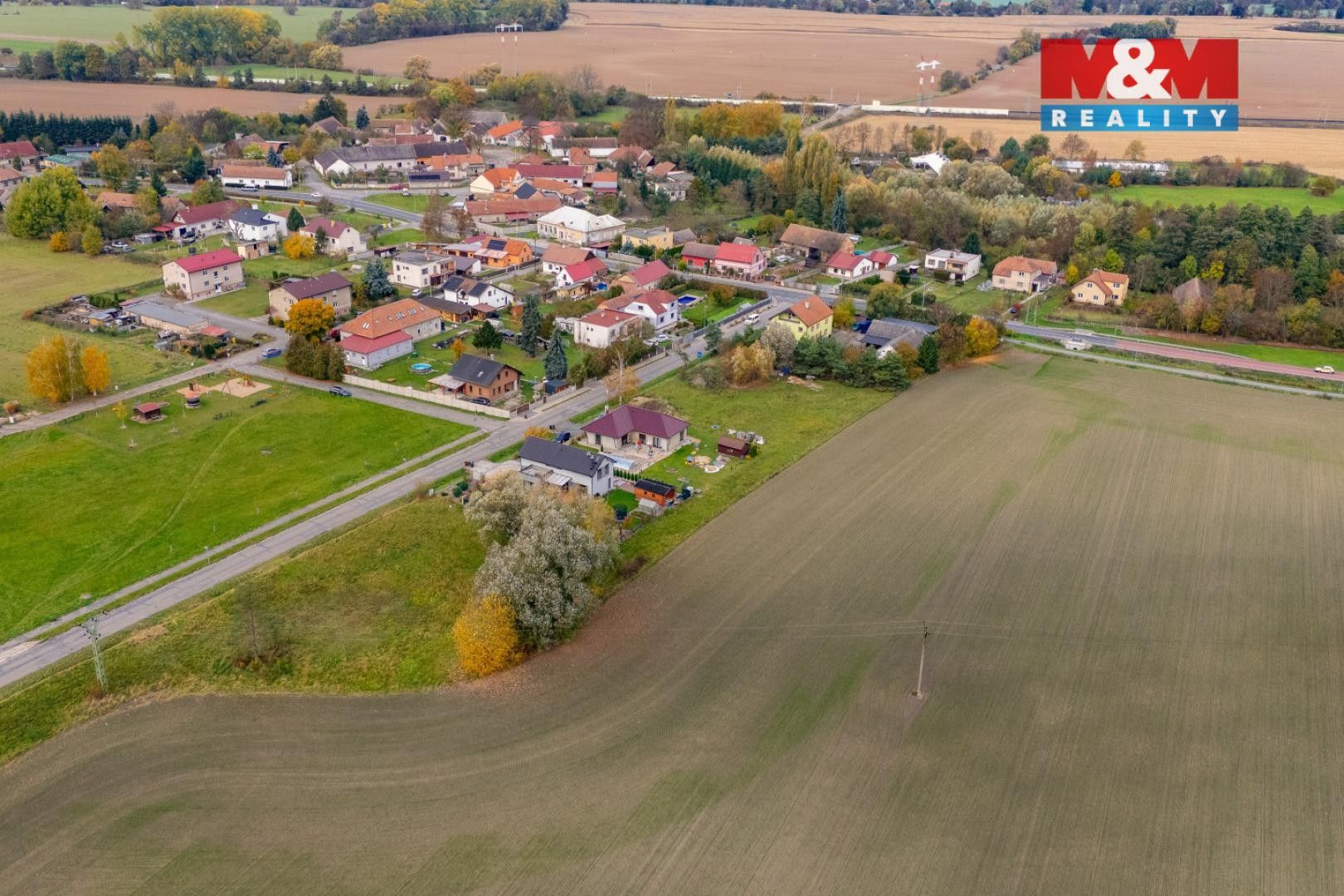 Prodej pozemek pro bydlení - Lhota, Přelouč