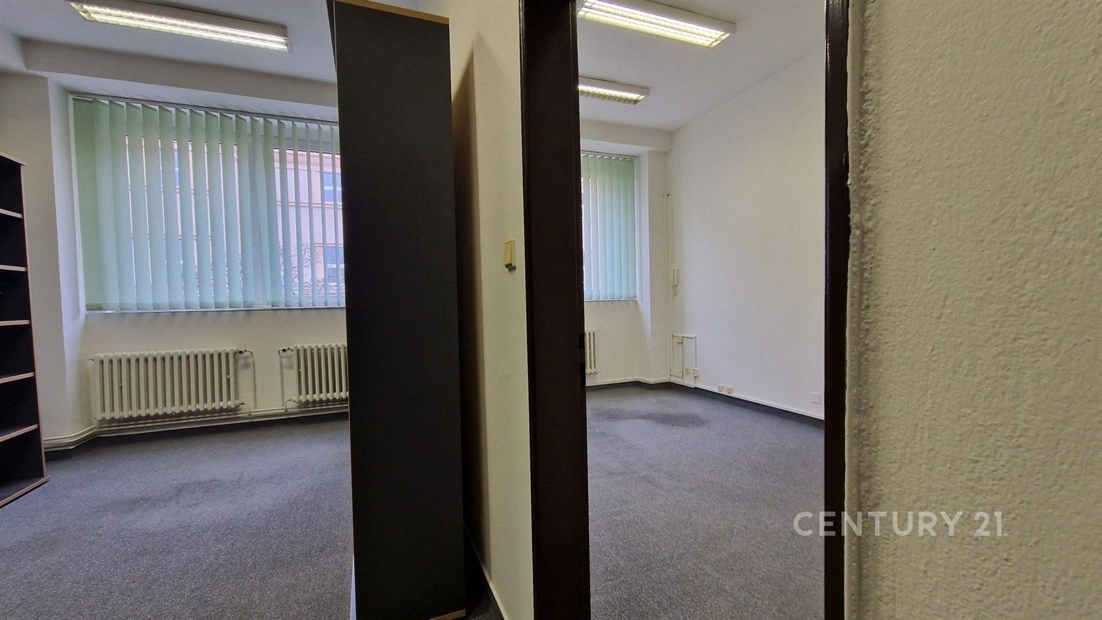 Pronájem kancelář - Hartigova 1964, Praha Žižkov, 37 m² - 5