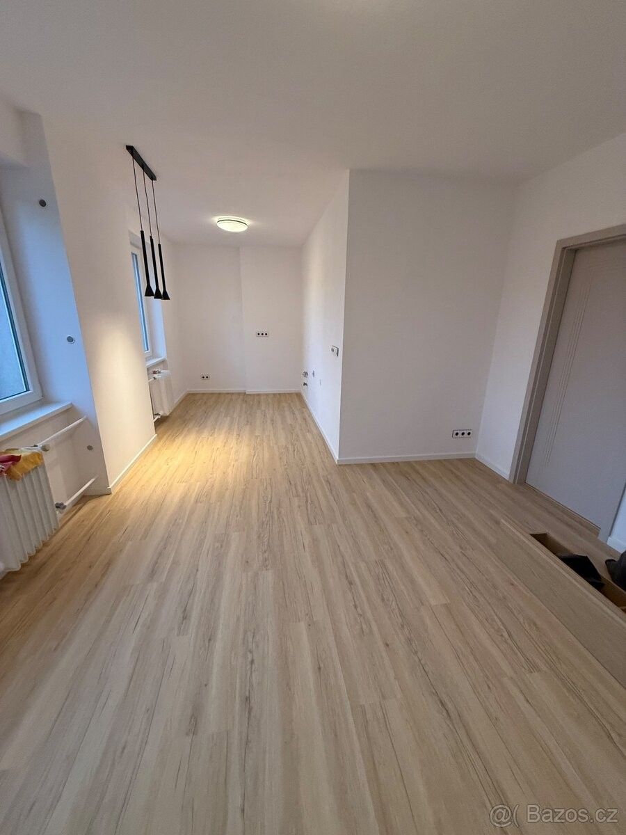 Byty, Meziměstí u Broumova, 549 81 - 2