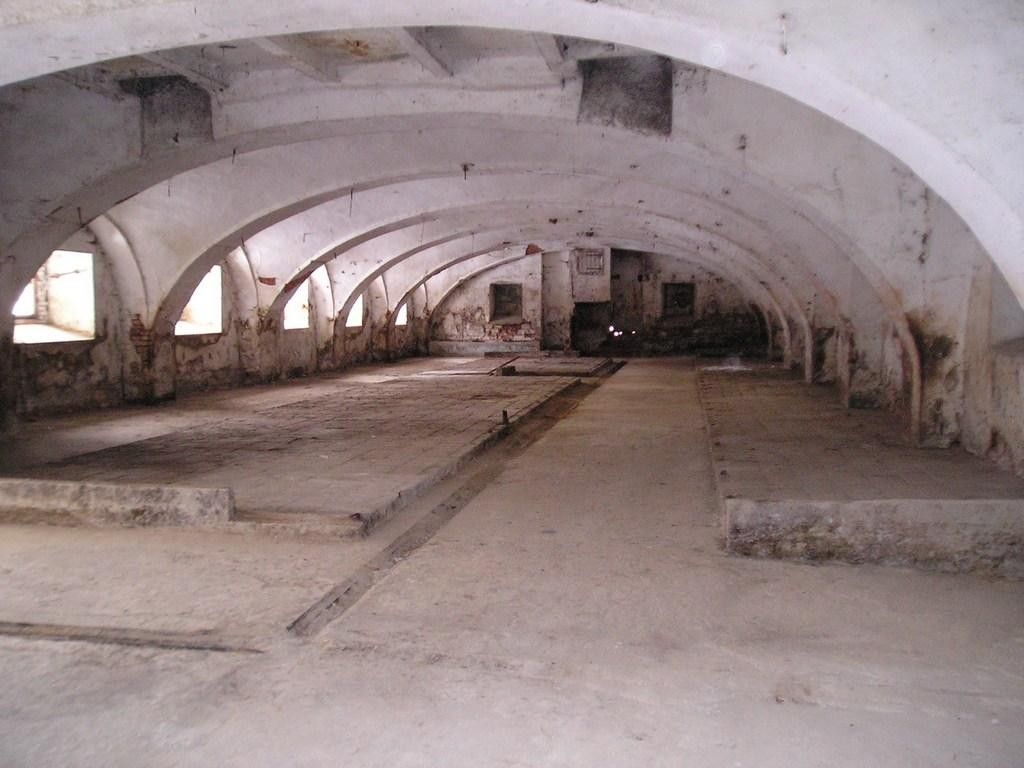 Sklad · 1 700 m² · Vlčice - 3
