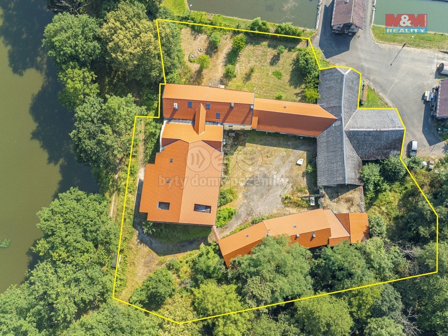 Rodinné domy, Semovice, Bystřice, 454 m²