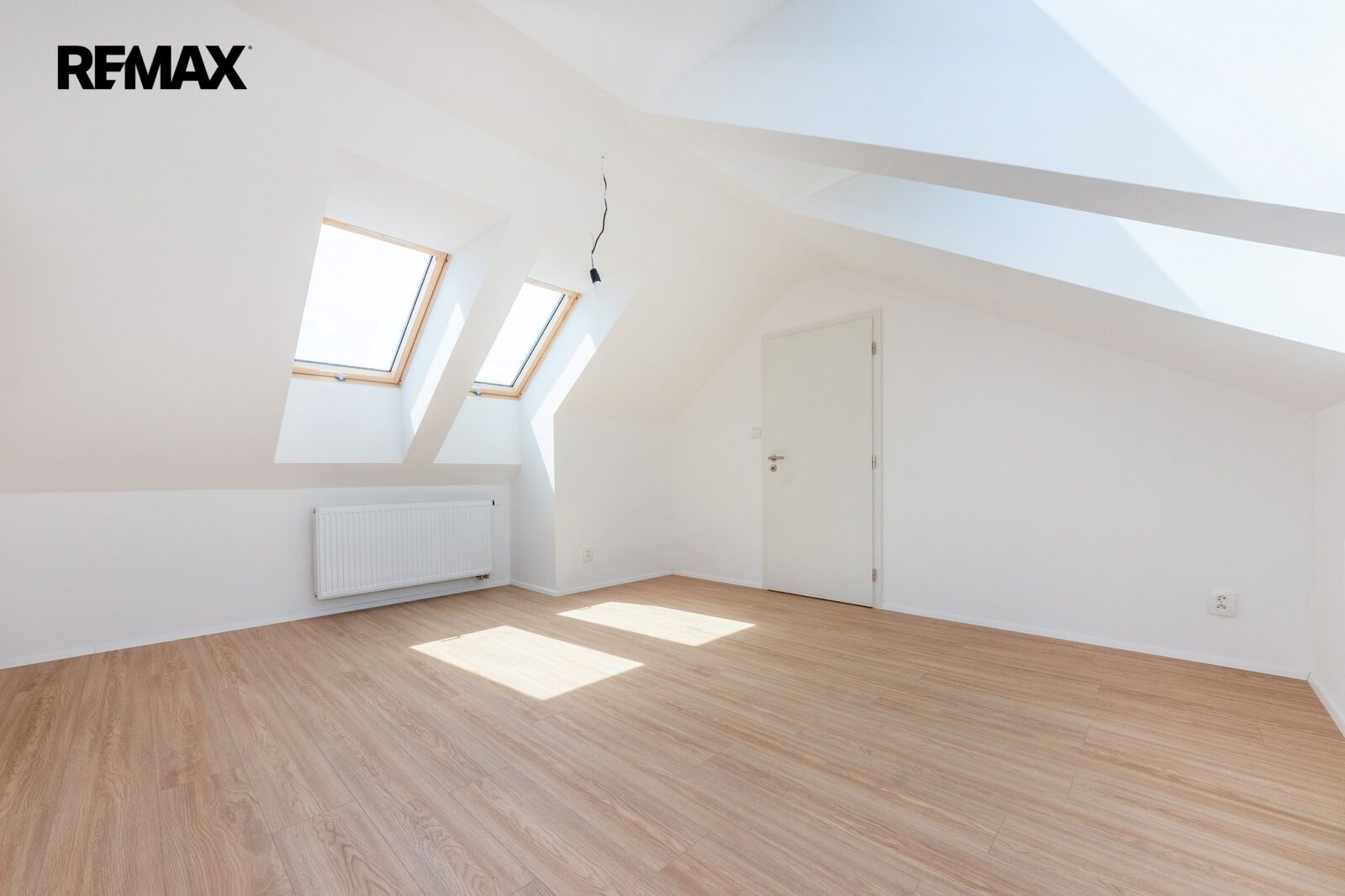 Prodej byt 3+kk - Jeseniova 1692, Praha Žižkov, 72 m² - 2