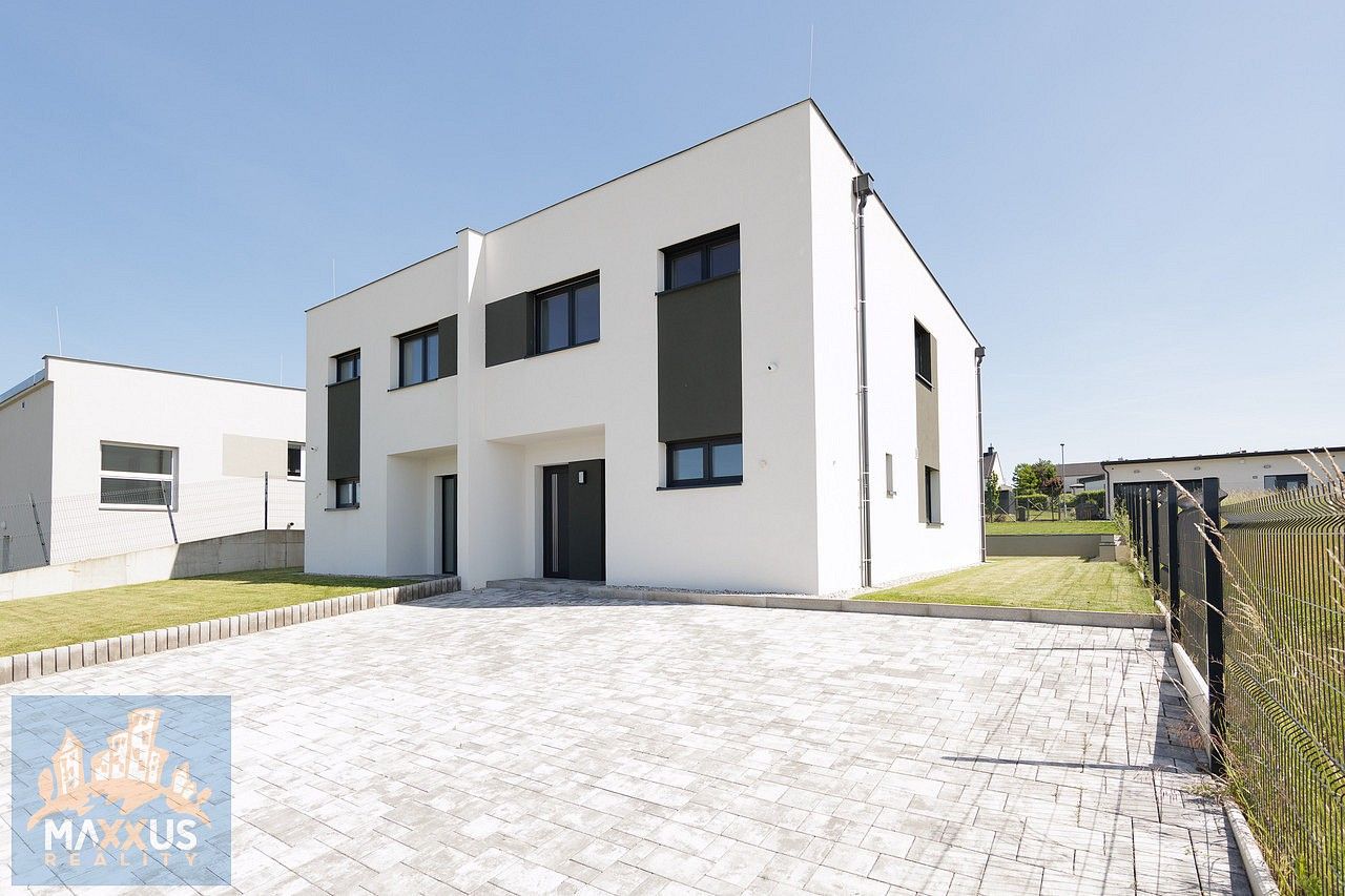Rodinné domy, Herink, okres Praha-východ, Středočeský kraj, 280 m² - 2