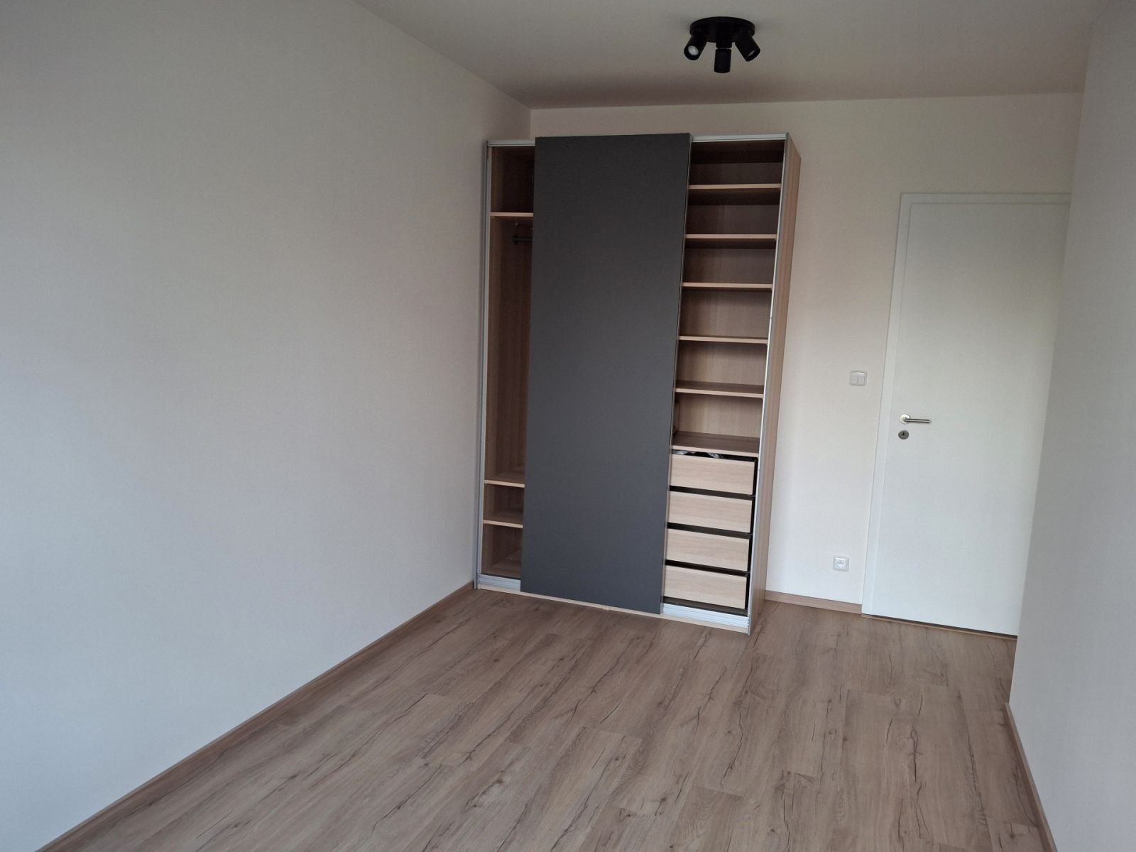 Pronájem byt 2+kk - Pod Harfou, Praha - Vysočany, 43 m² - 5