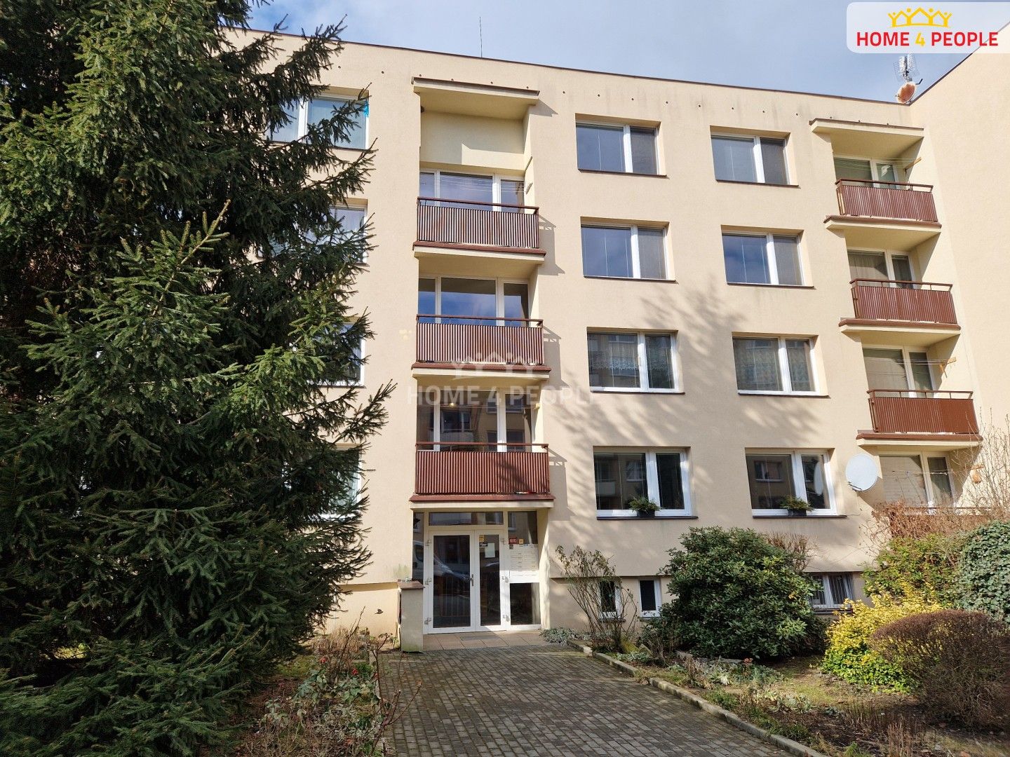 2+kk, Jana Švermy, Benešov, 42 m²