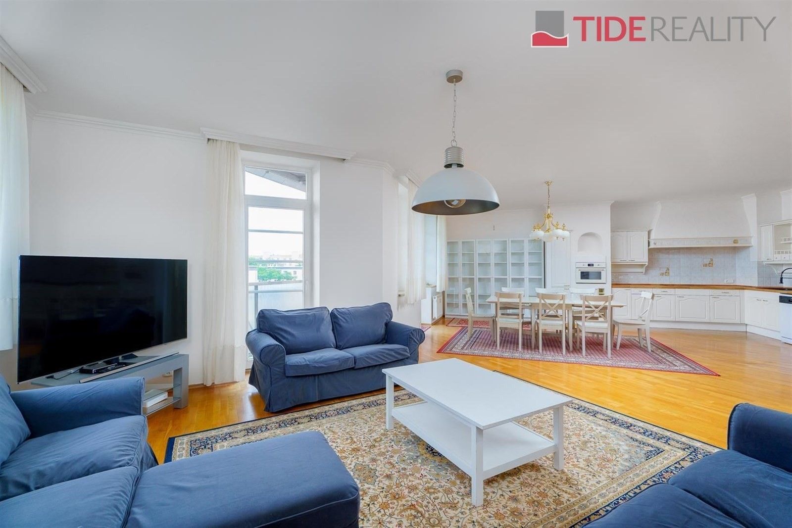 4+kk, Na okraji  , Praha, 190 m²