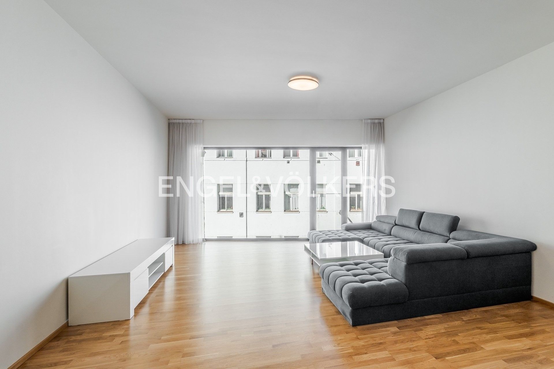 3+kk, Kmochova 3382, Praha Smíchov, 115 m² - 1