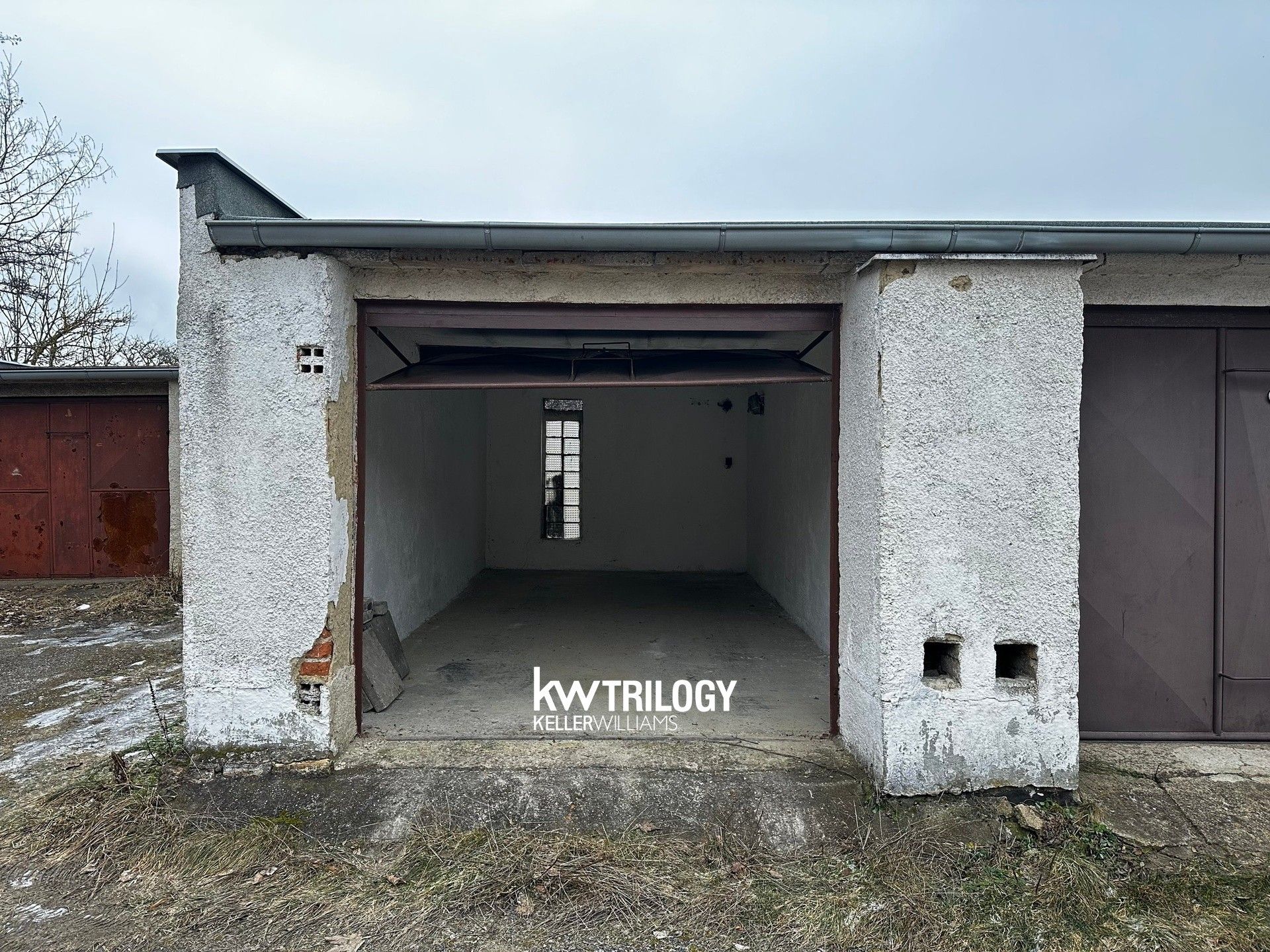 Garáže, Bellevue, Kladno, 14 m²