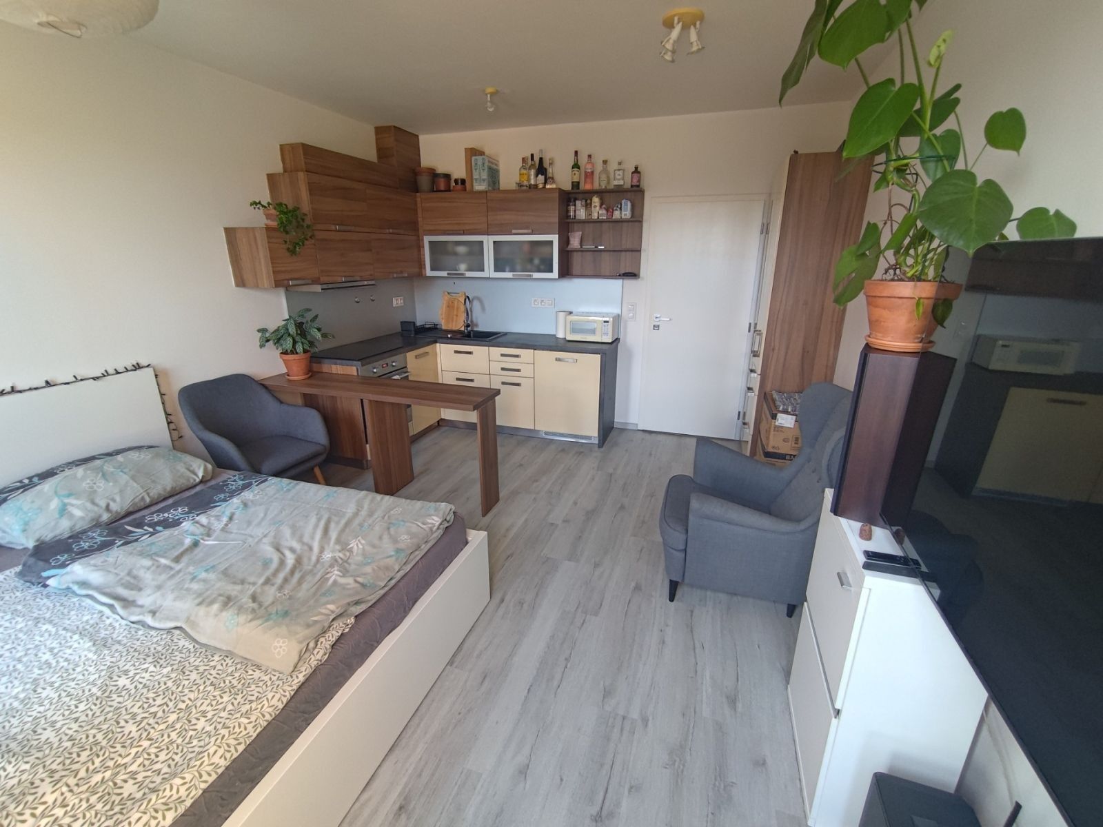 1+kk, Mezitraťová, Praha - Hrdlořezy, 26 m² - 2