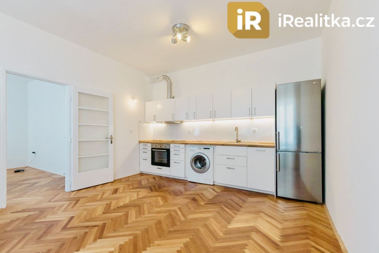 2+kk, Nerudova, Hradec Králové, 49 m²
