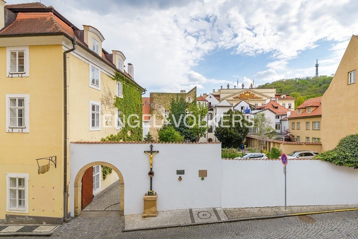 Pronájem byt 2+1 - Šporkova, Praha, 59 m²