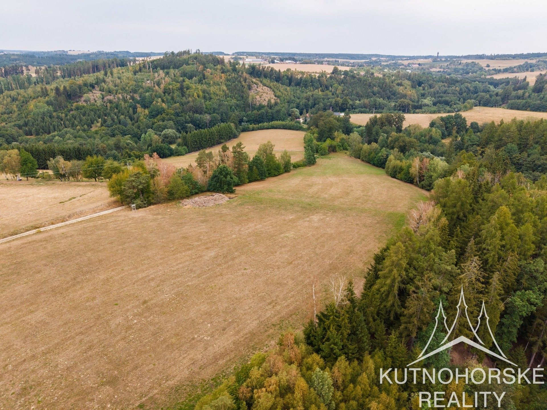 Komerční pozemek, 51 001 m²