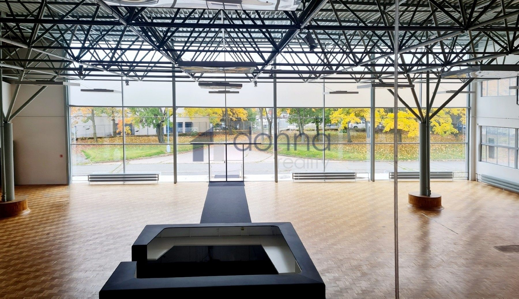 Obchodní prostory, Za Mototechnou, Praha, 1 m²