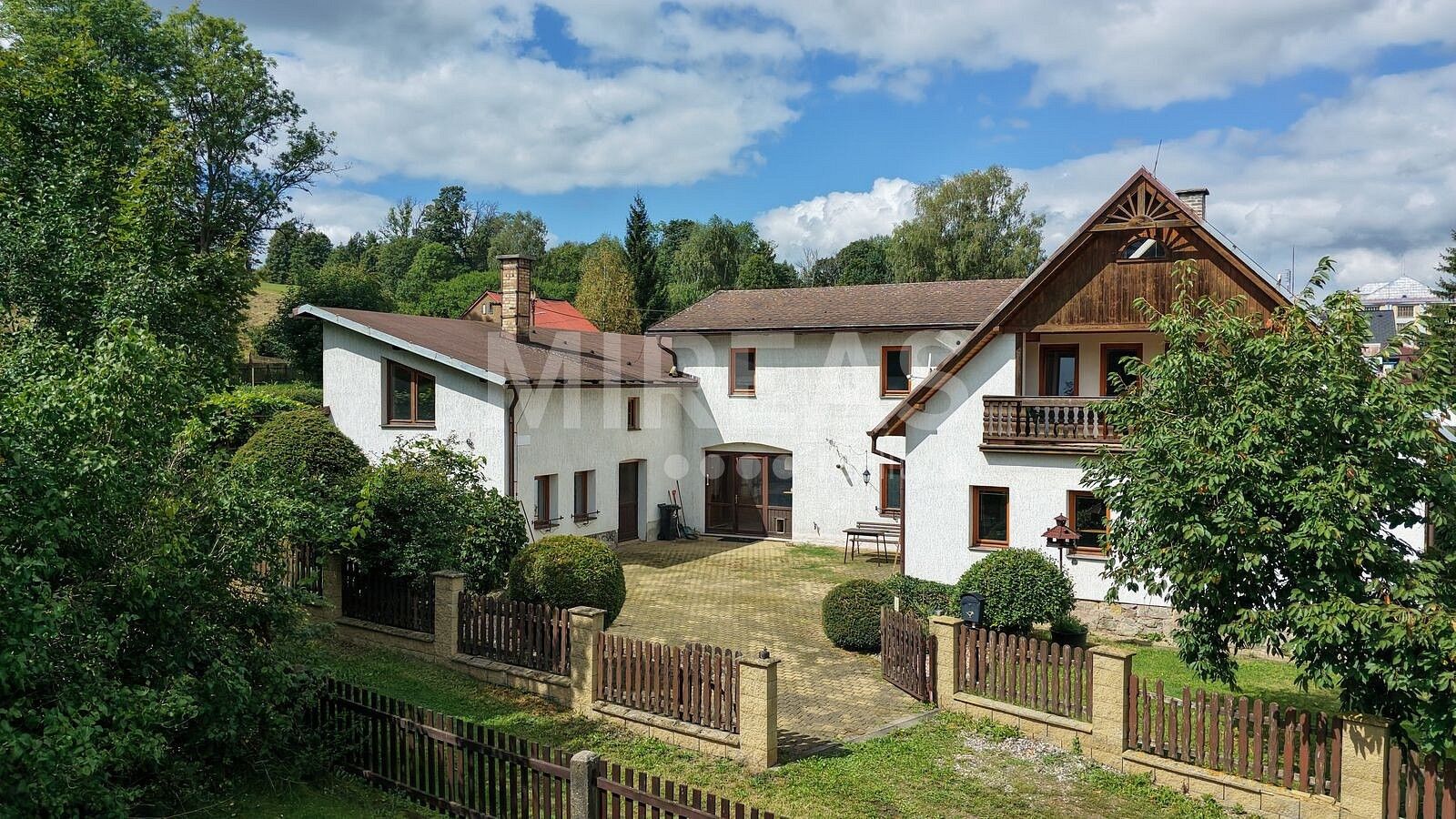 Rodinné domy, Krásná Lípa, okres Děčín, Ústecký kraj, 350 m² - 2