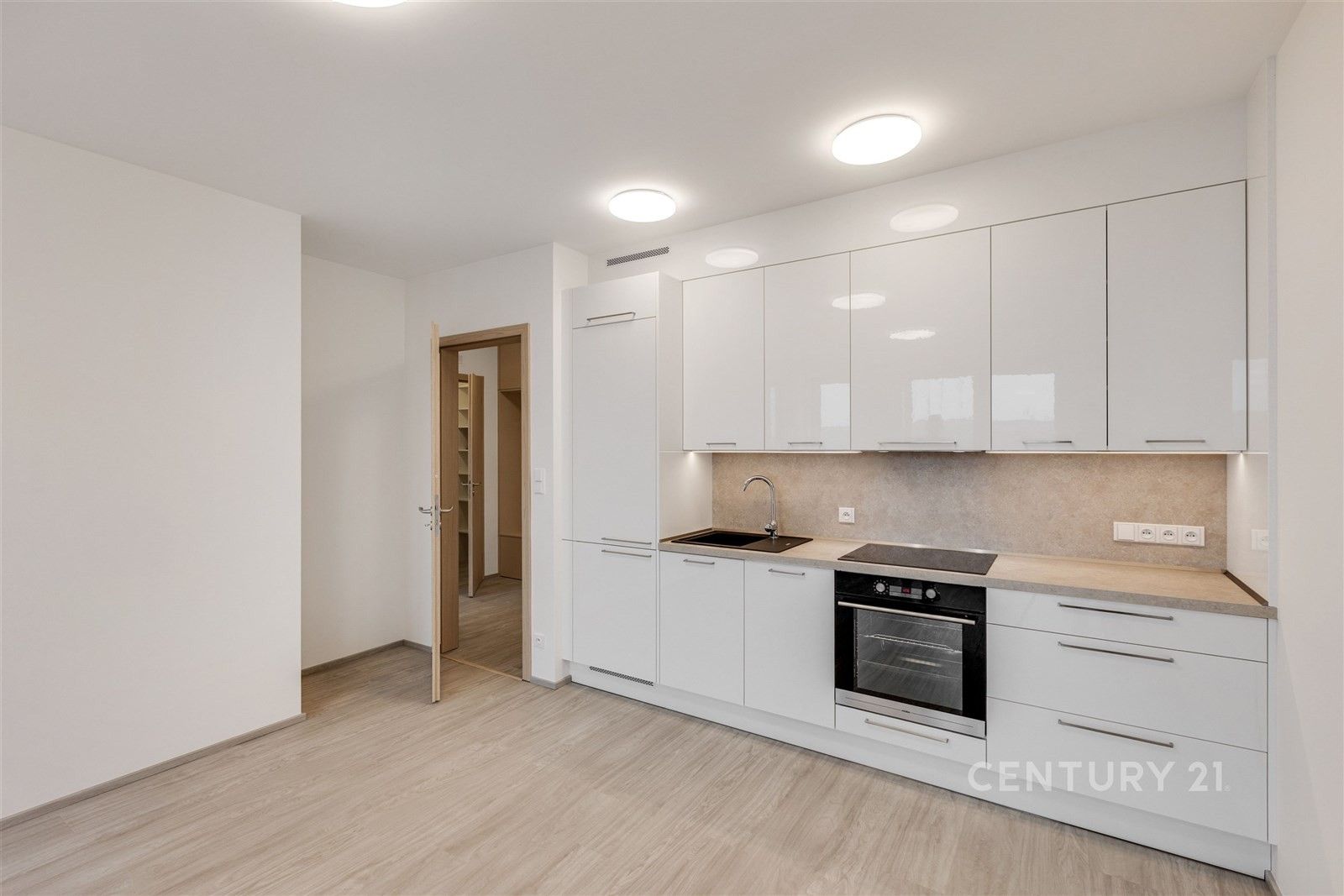 2+kk, Stočesova, Praha, 54 m²