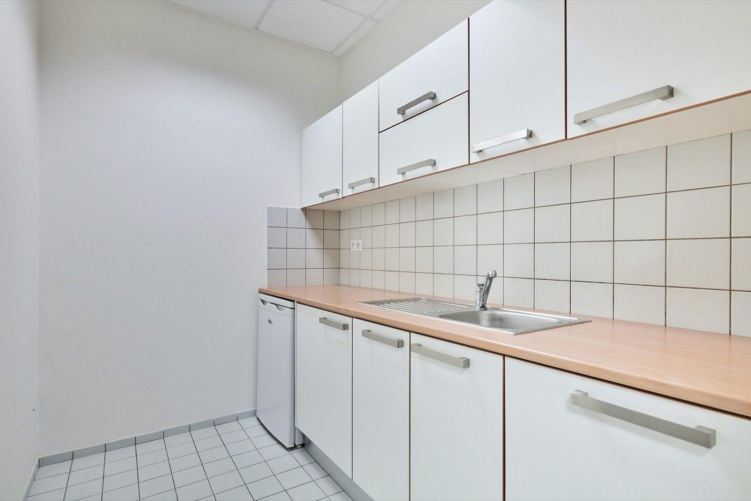 Pronájem kancelář - Praha, 340 m² - 5