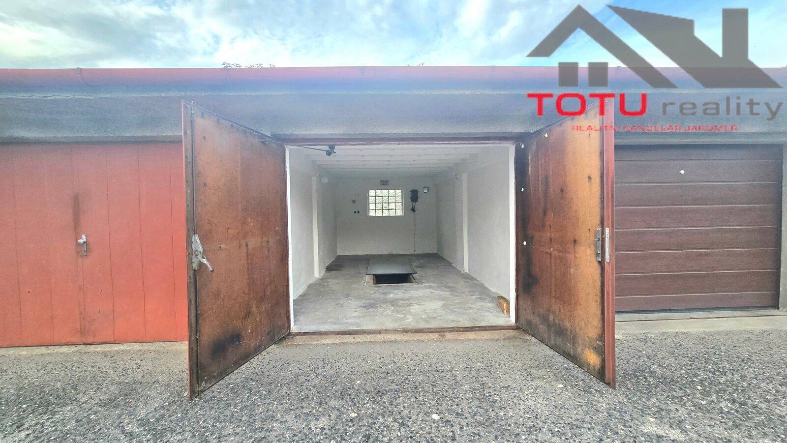 Garáže, Jaroměř, 21 m² - 2
