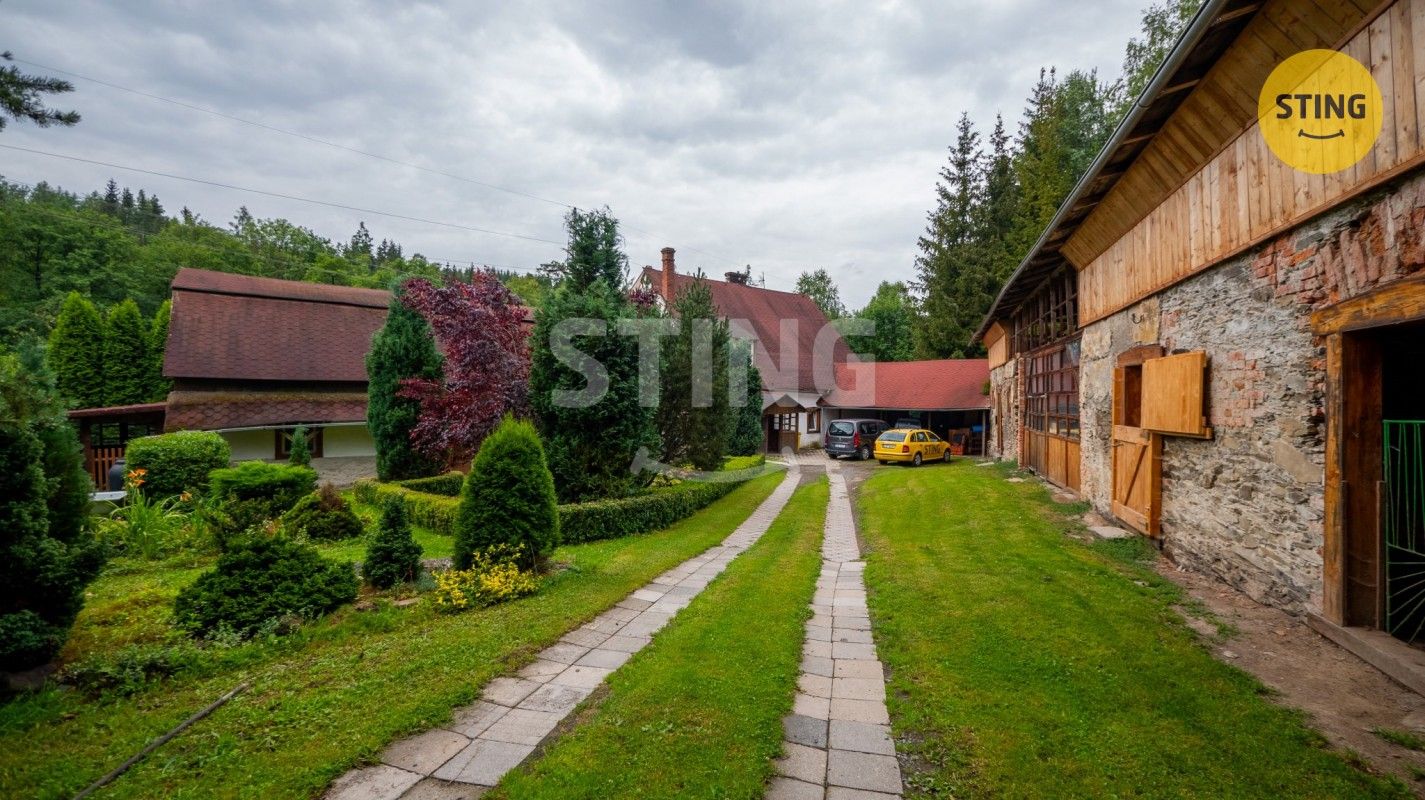 Rodinné domy, Valšov, 520 m² - 2