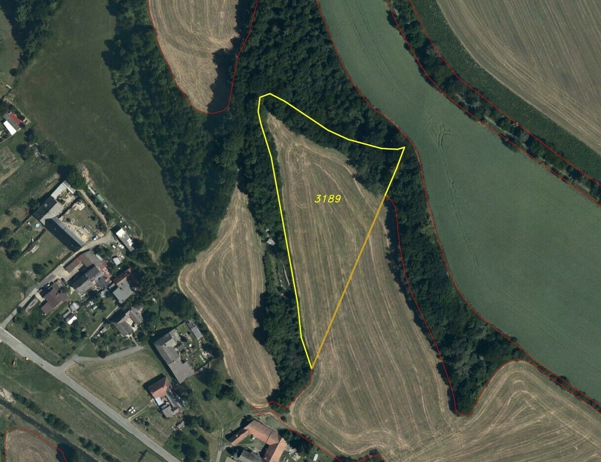 Louka · 9 269 m² · Linhartice - 4