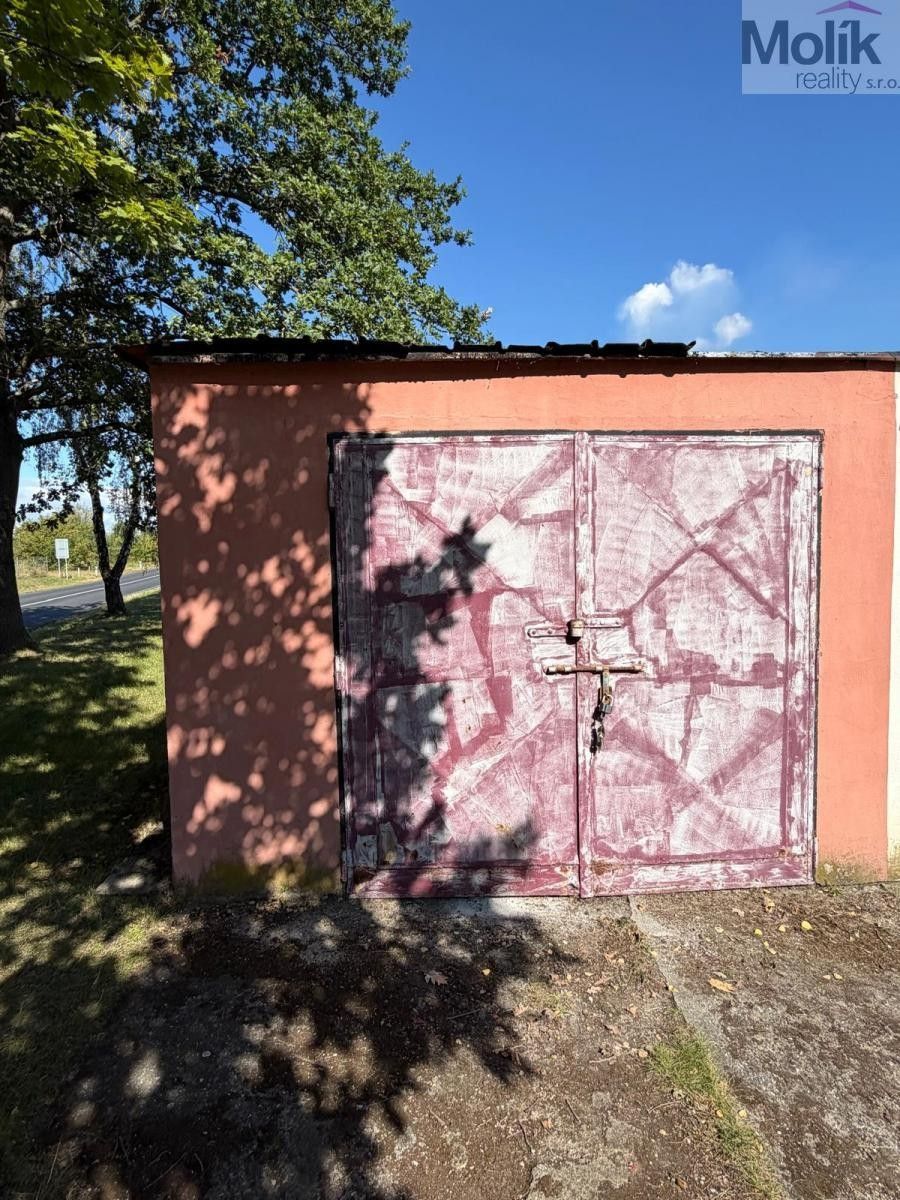 Garáže, Výškov, 21 m² - 2